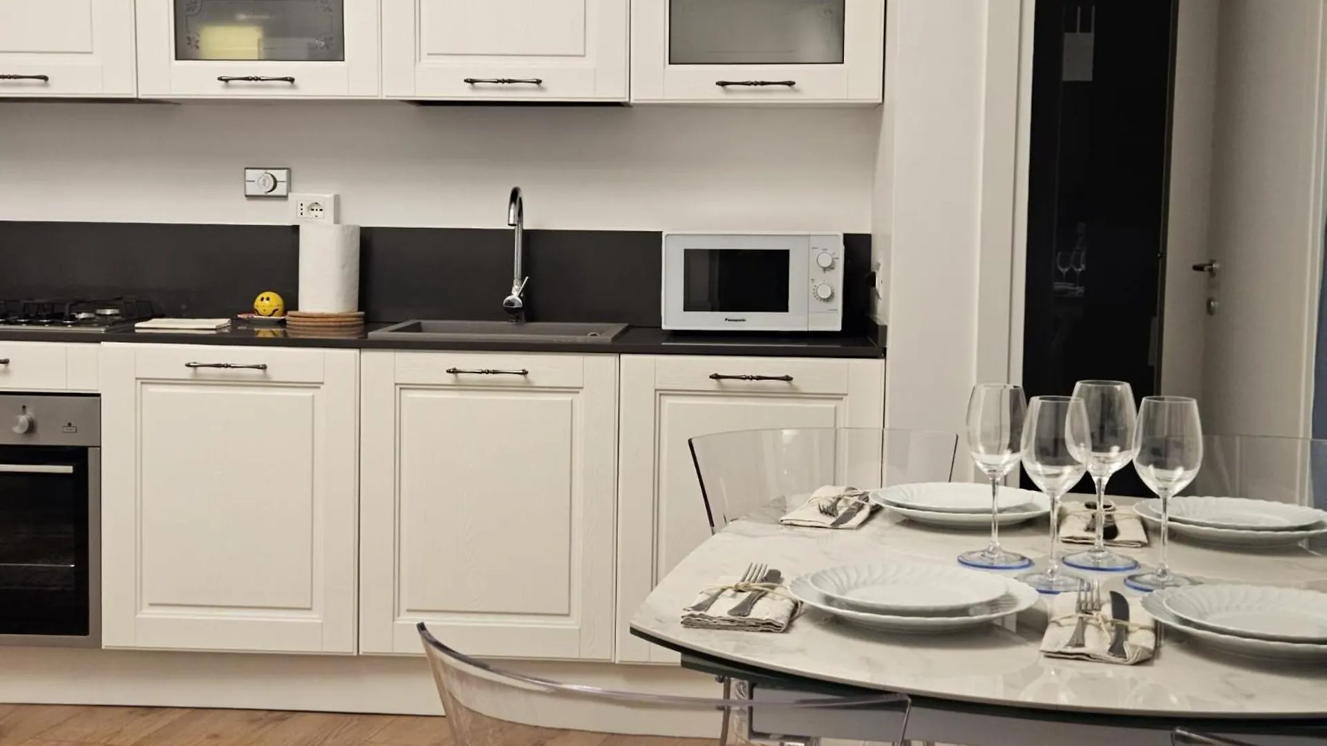 Apartment Be Your Home - Casa Di Arya Rome